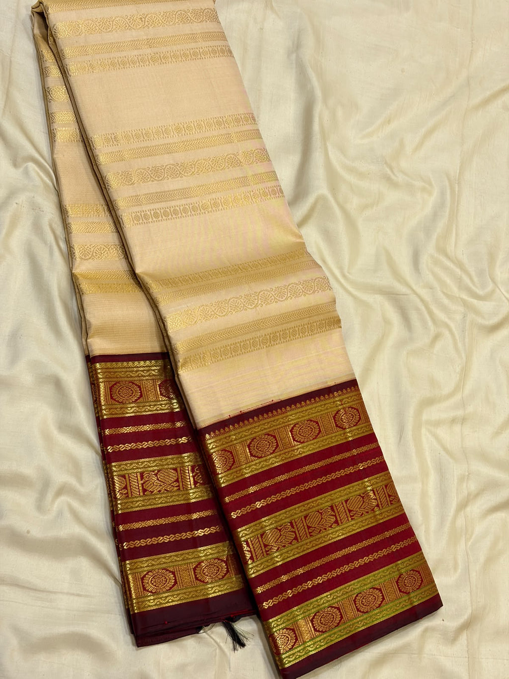 Urvi 02