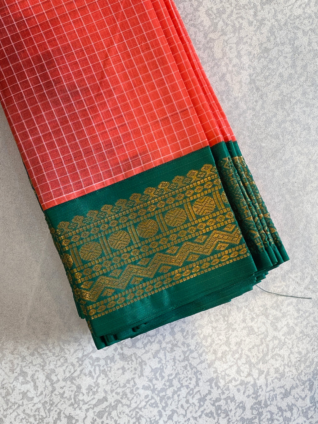 Red Bloom Pure Gadwal Cotton Saree