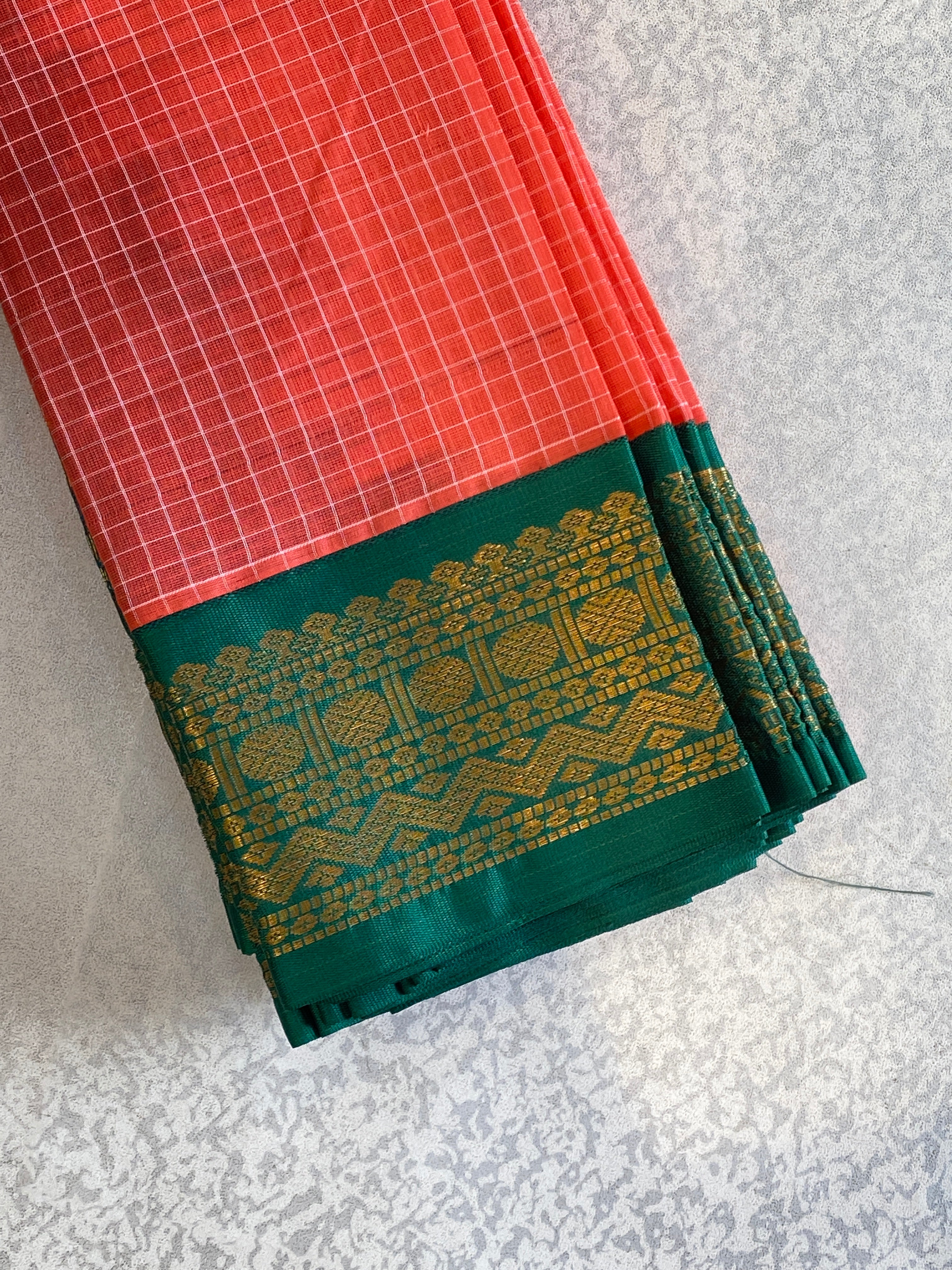 Red Bloom Pure Gadwal Cotton Saree