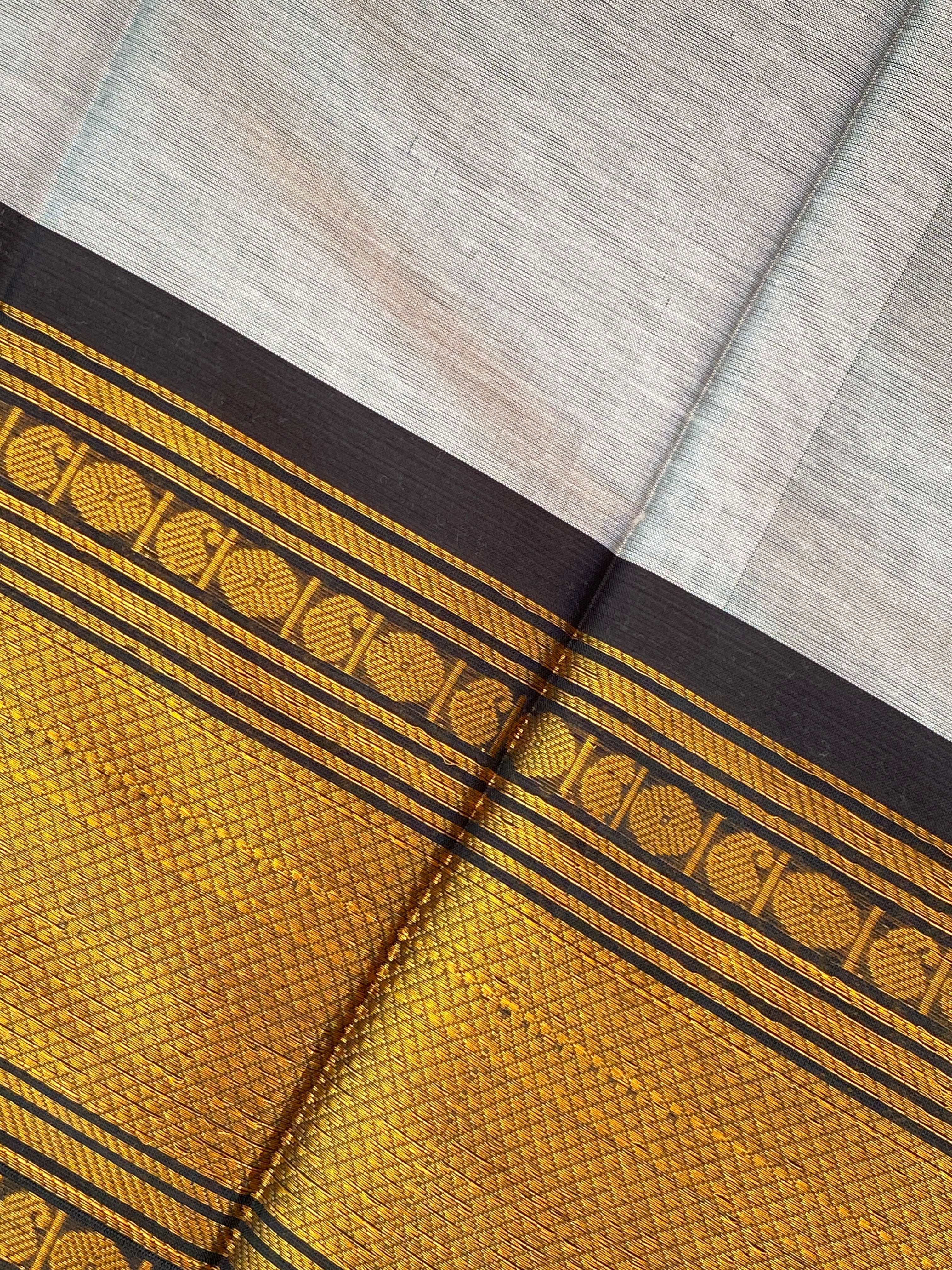 Narayanpet Cotton Saree - Soft Grey (blue tint)