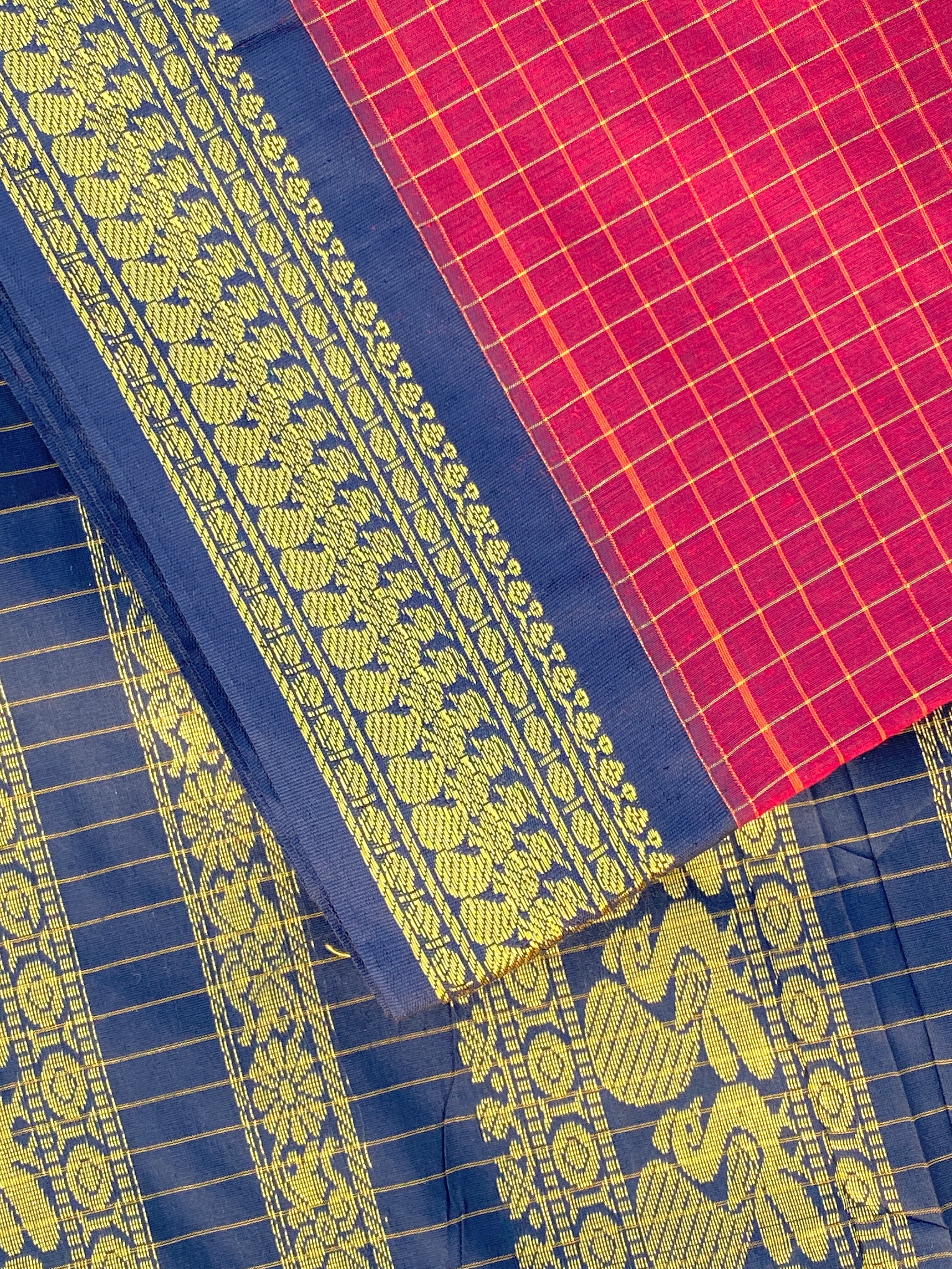 Kalyani Cotton - Red checks
