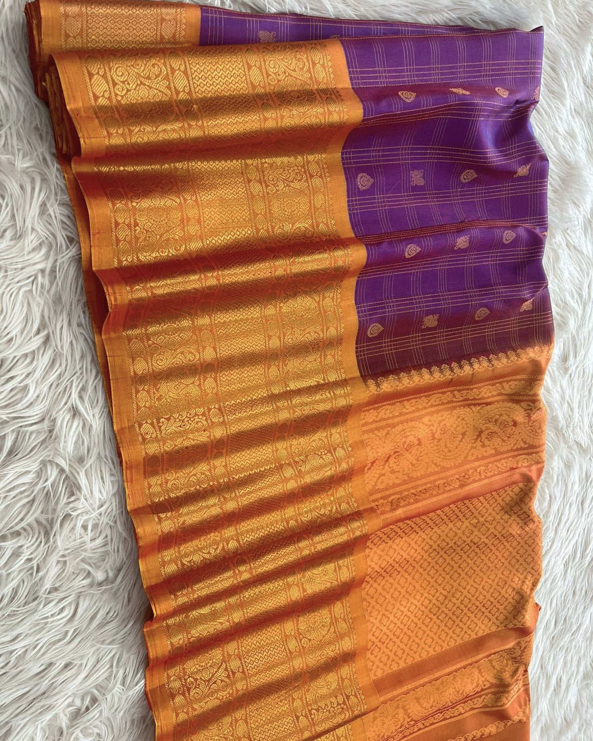Royal Purple - Golden Border Handloom Gadwal Pattu Saree