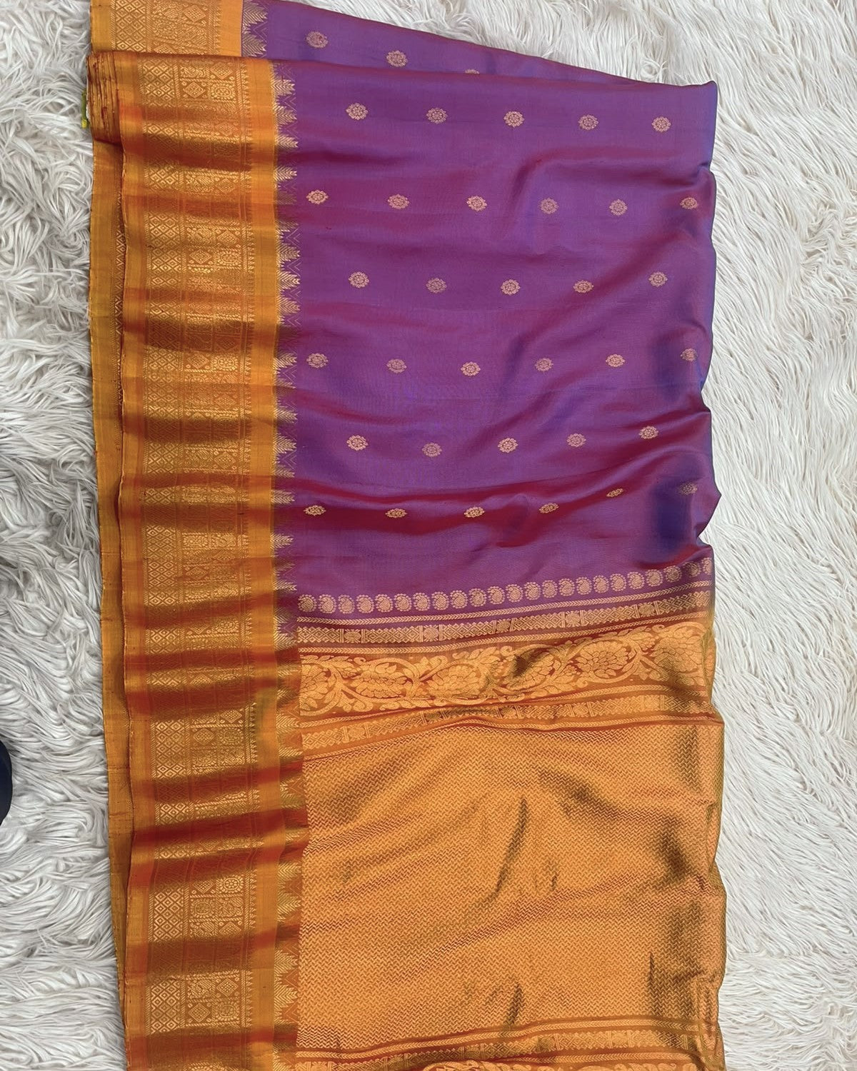 Royal Purple - Golden Border Handloom Gadwal Pattu Saree